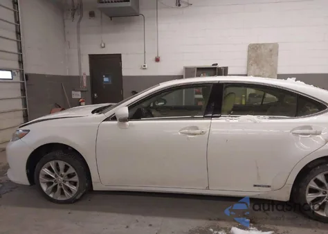 2013 Lexus Es 300H from USA, damaged, VIN JTHBW1GG0D2028700
